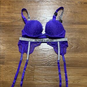 NWT Victoria’s Secret Bombshell push up set